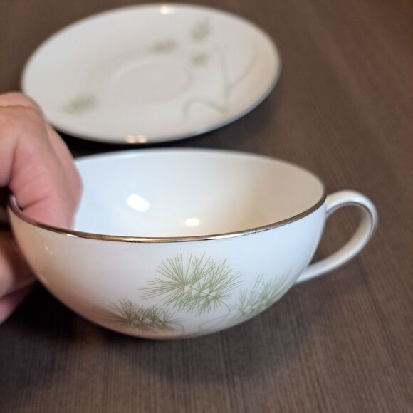 Vintage 1940-60s MCM Vita Craft Bavarian China Greenbriar Tea Cup Saucer White 4 - Picture 5 of 9